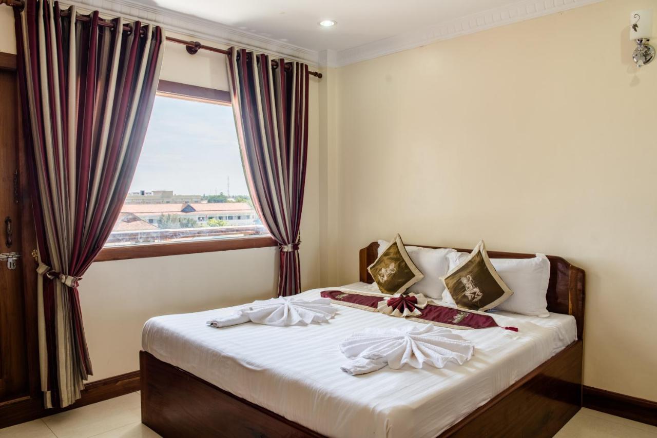 Seng Hout Hotel Battambang Eksteriør bilde