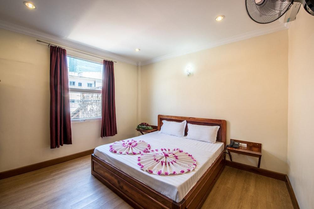 Seng Hout Hotel Battambang Eksteriør bilde