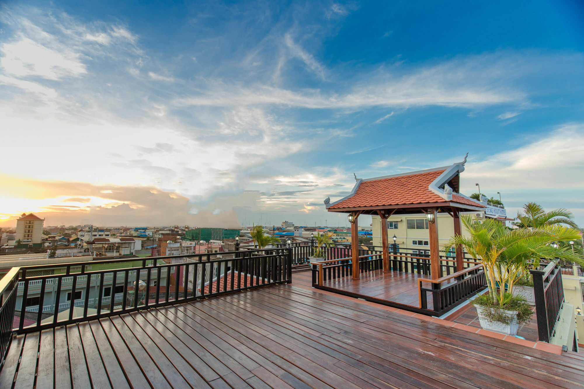 Seng Hout Hotel Battambang Eksteriør bilde
