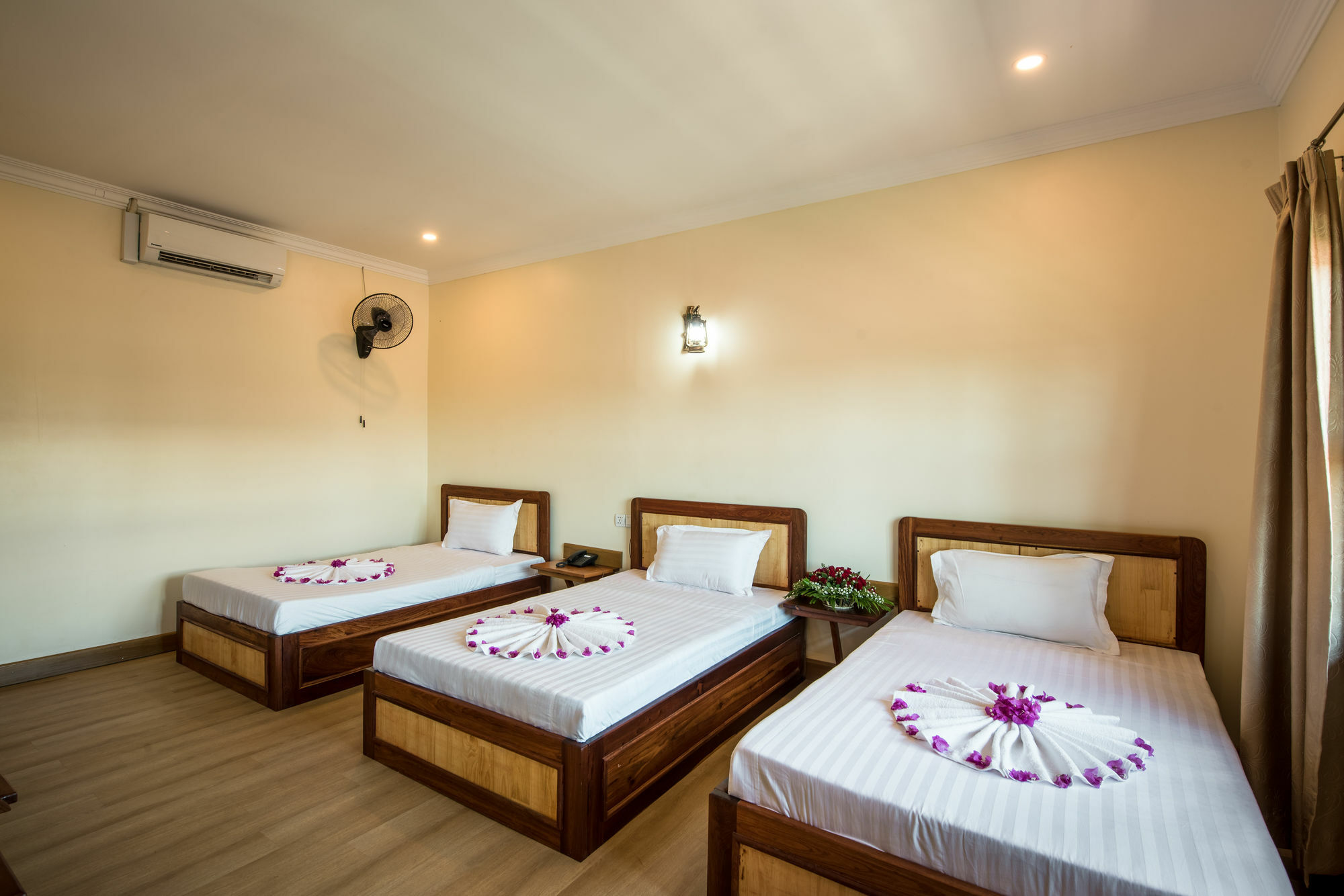 Seng Hout Hotel Battambang Eksteriør bilde